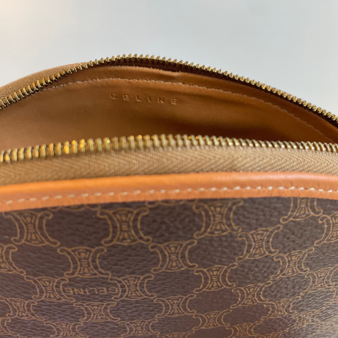 셀린느 마카담 파우치 상품이미지4