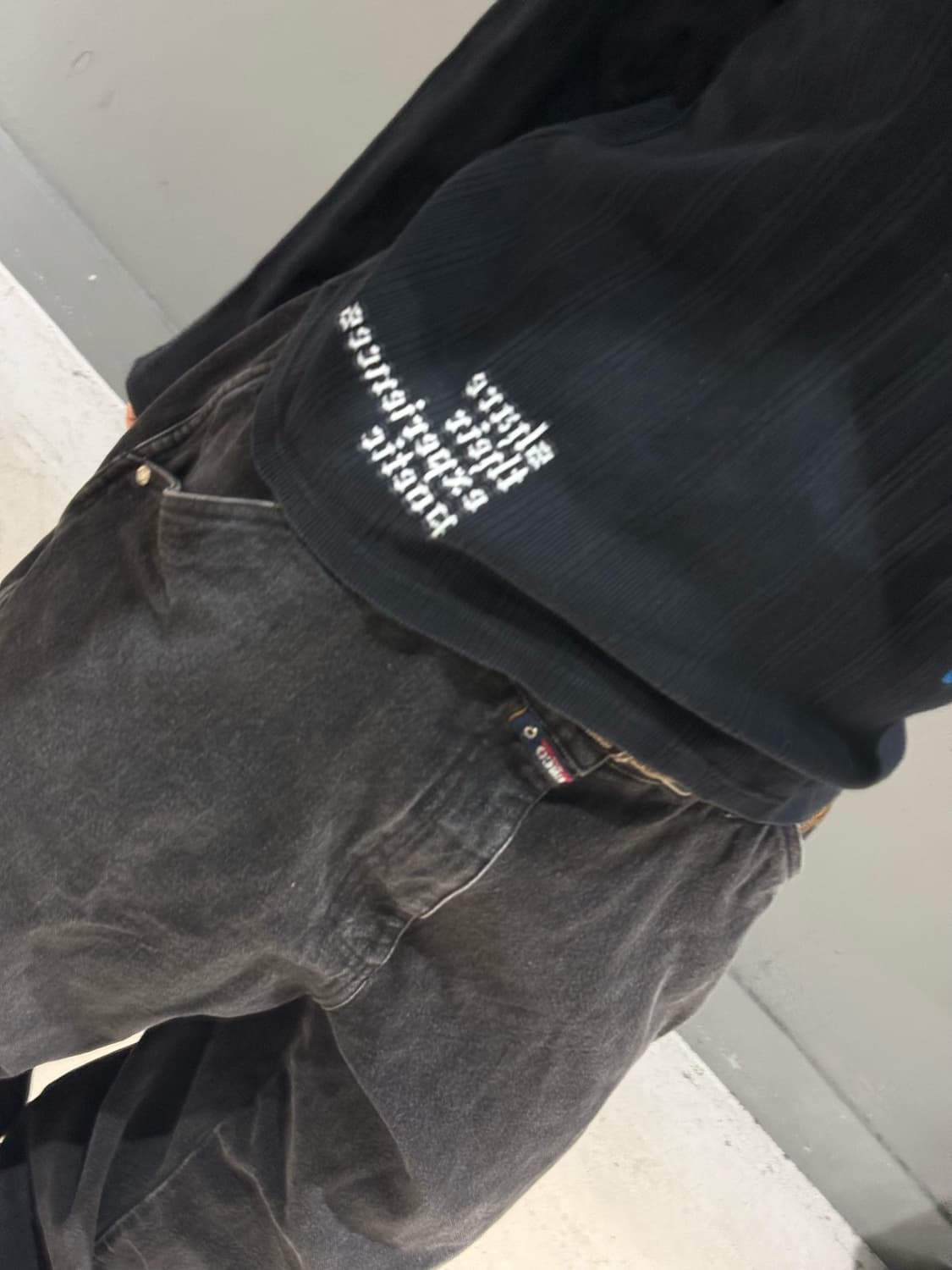 lettering detail back wings long sleeve  상품이미지3