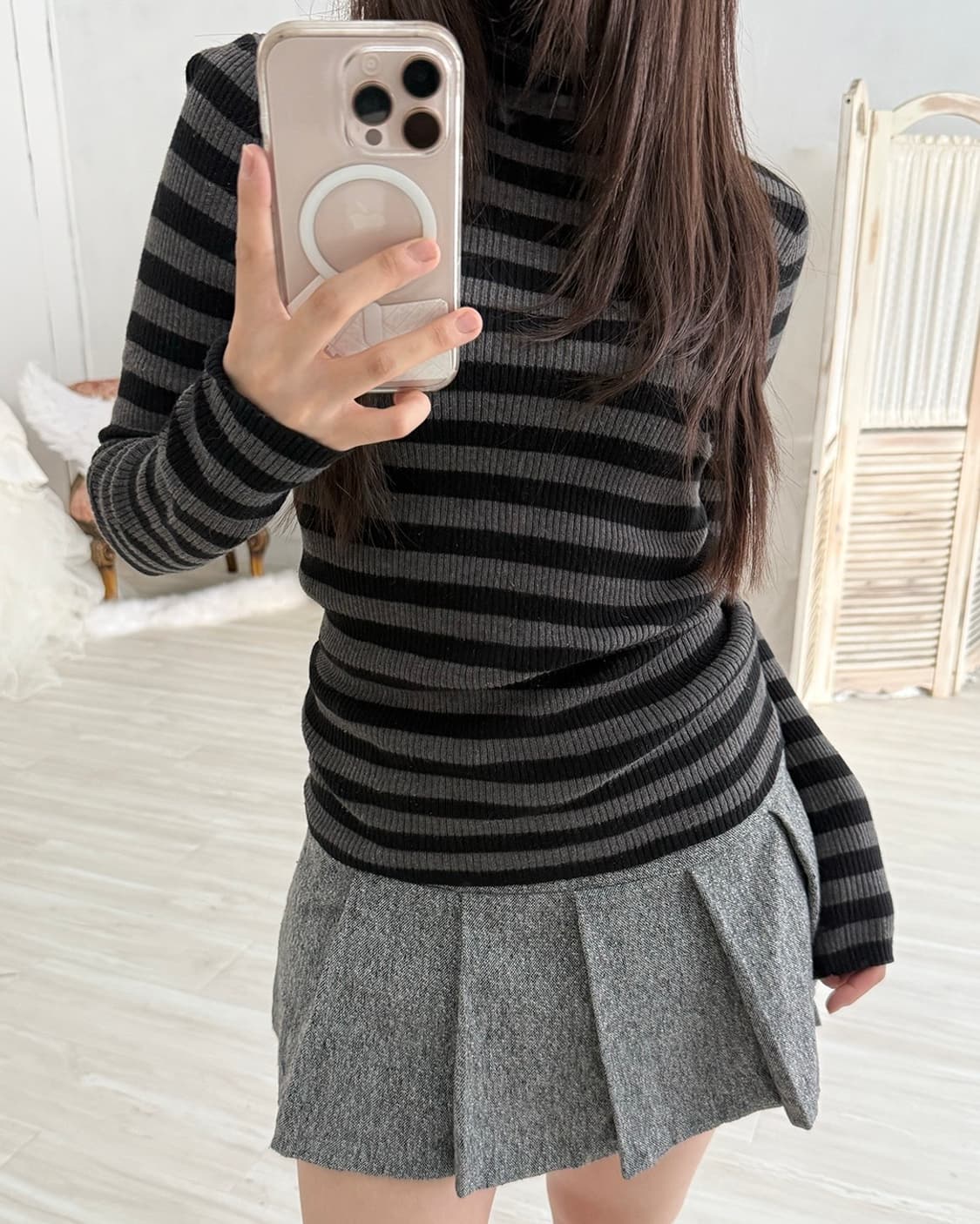 black stripe turtle neck top  상품이미지6