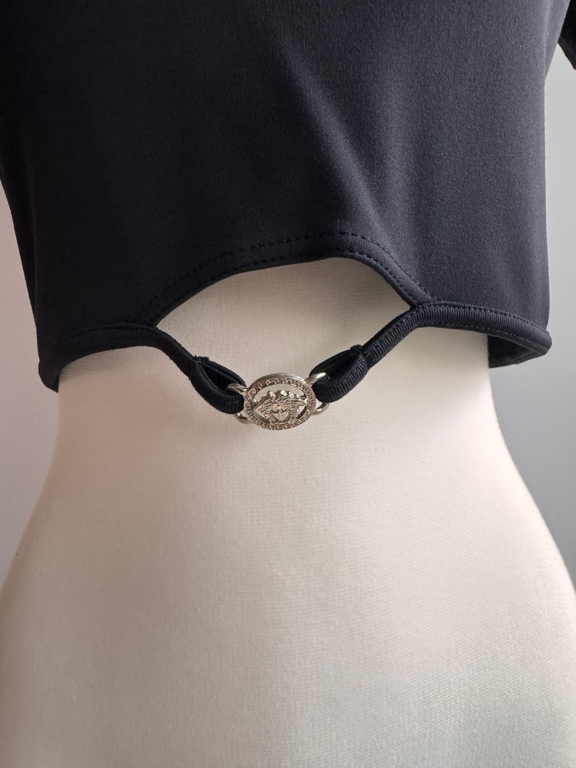 Versace 메두사 디테일 크롭탑  상품이미지2