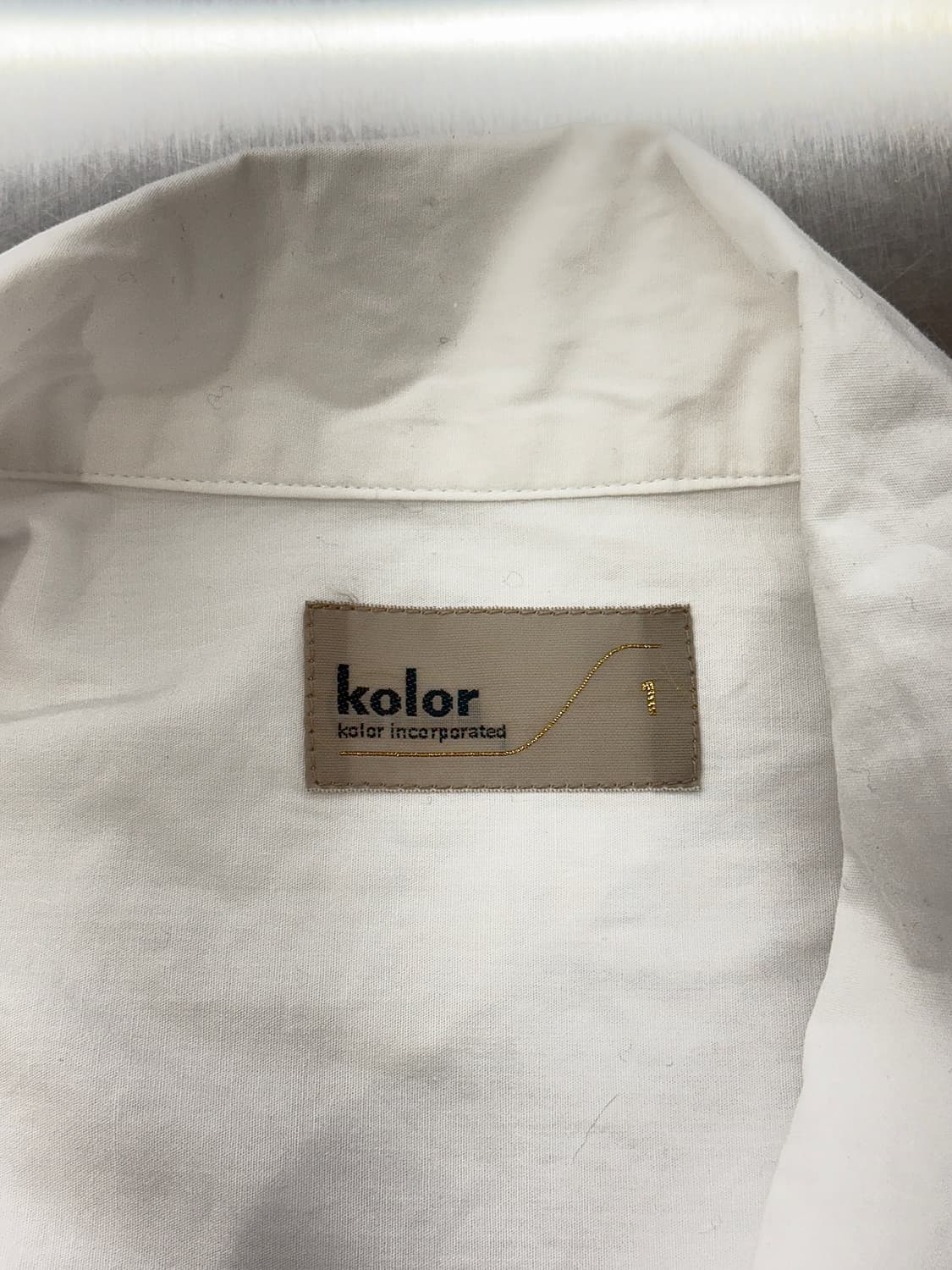 컬러 만다린 화이트 오버 사이즈드 히든 버튼 셔츠 상품이미지7