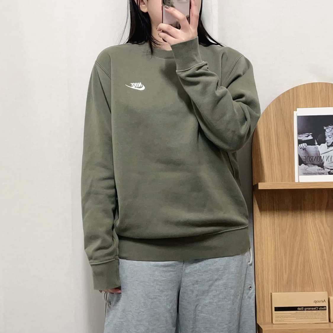 [정품] 나이키 카키 푸츄라 기모 맨투맨 [ M ] 상품이미지2