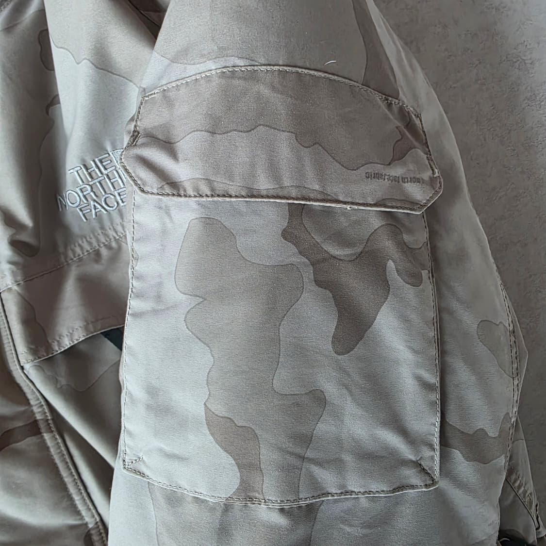 일본판 노스페이스 데져트카모 맥머도 550필 XXL판매합니다 상품이미지5