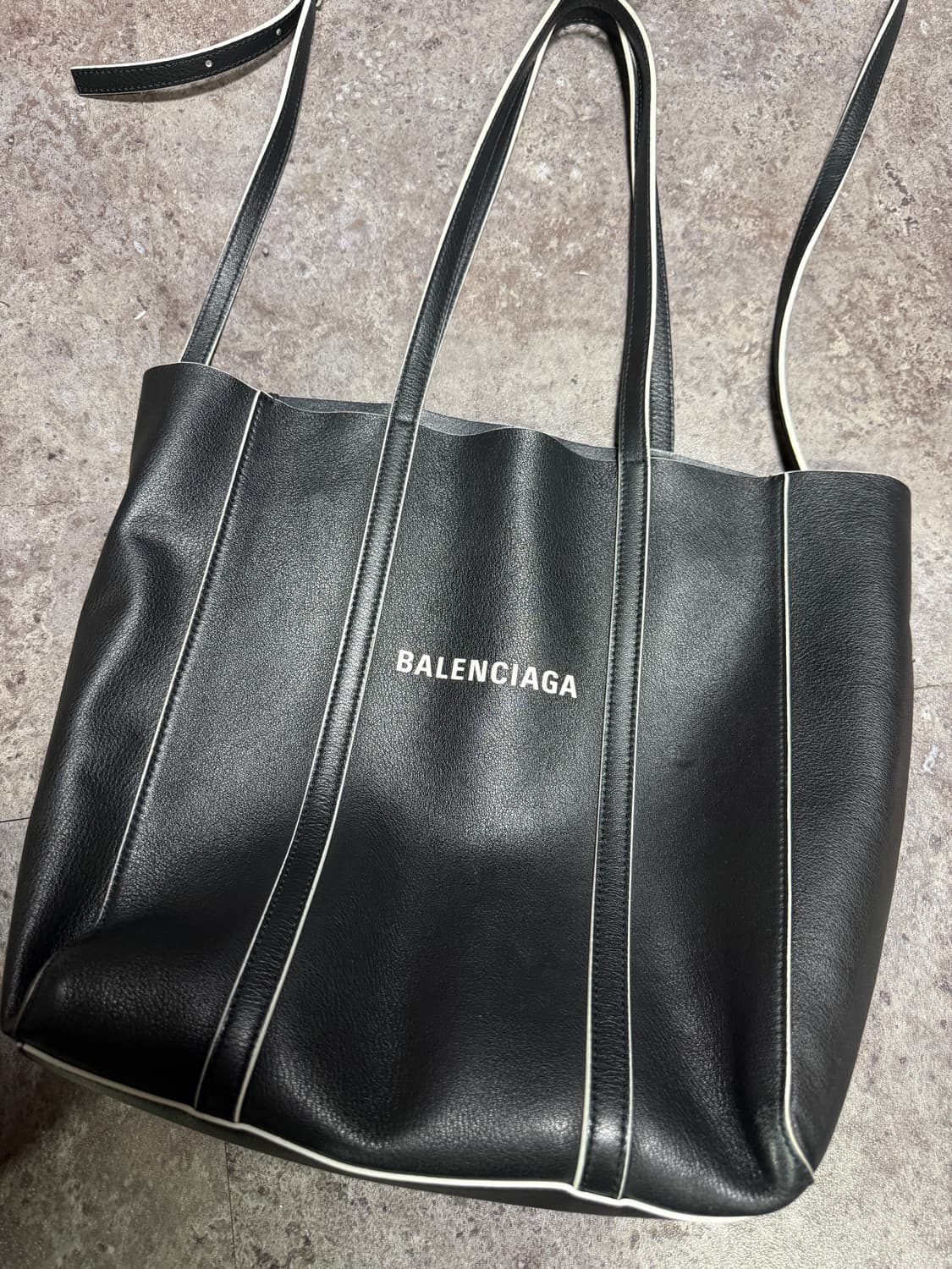 발렌시아가 에브리데이 쇼퍼백 xs 상품이미지2
