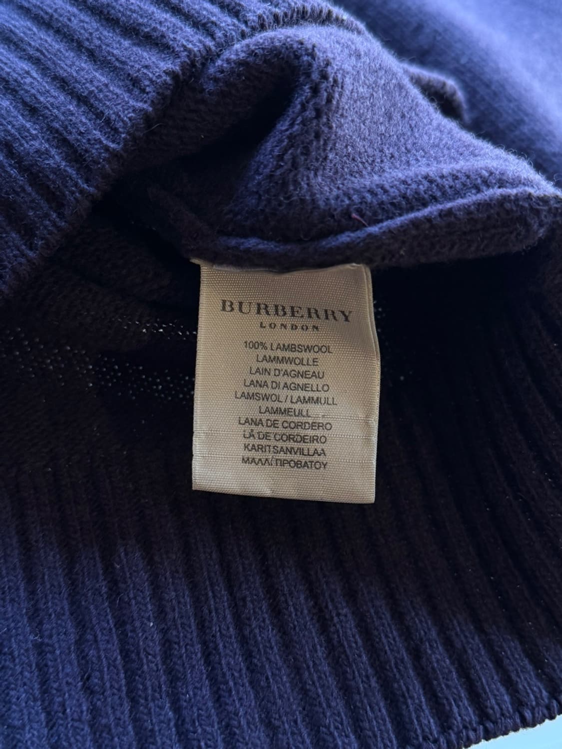 버버리 짚업 니트 100 상품이미지10