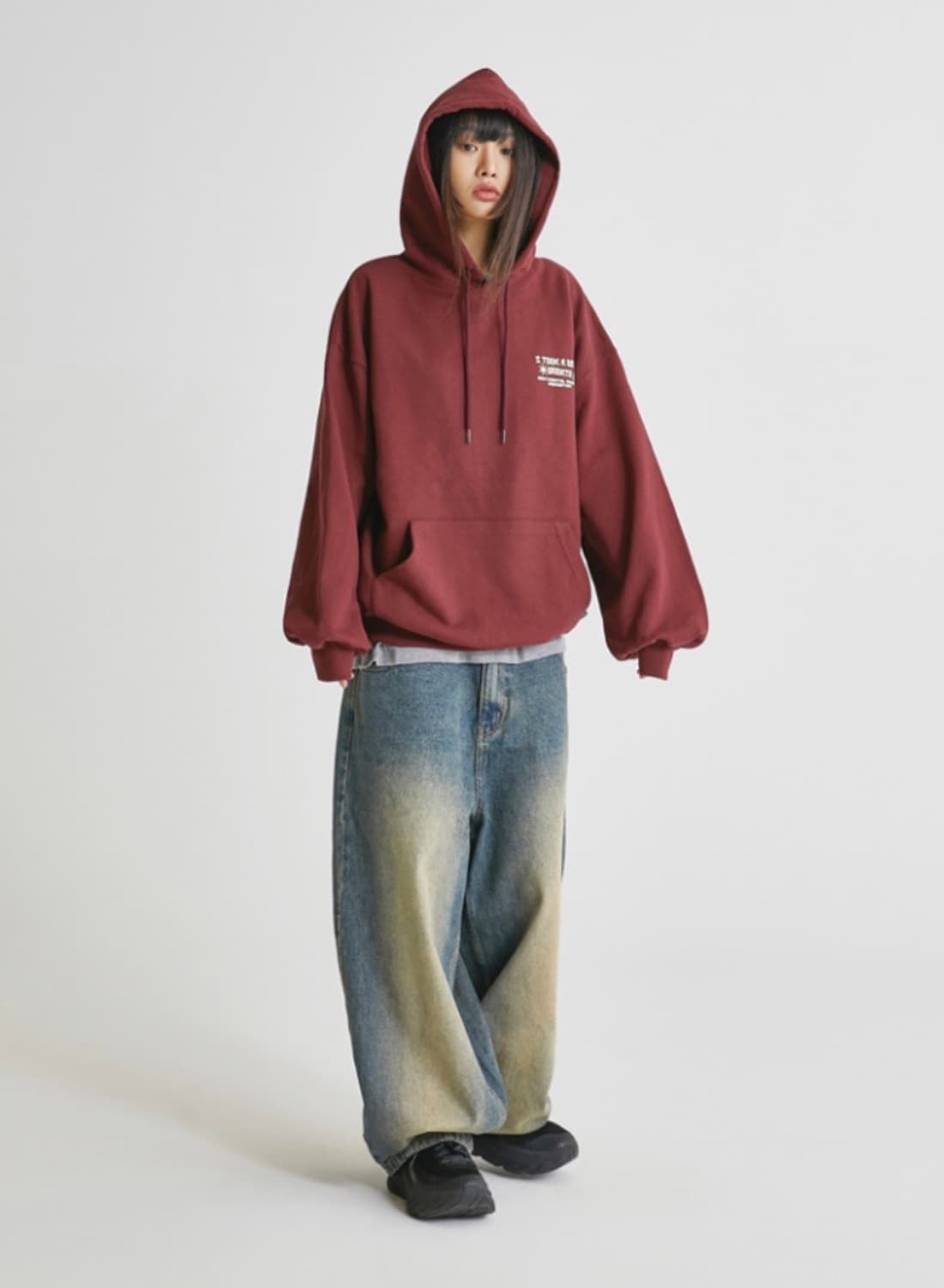 어반스터프 원 스크립트 후드티 버건디 상품이미지3