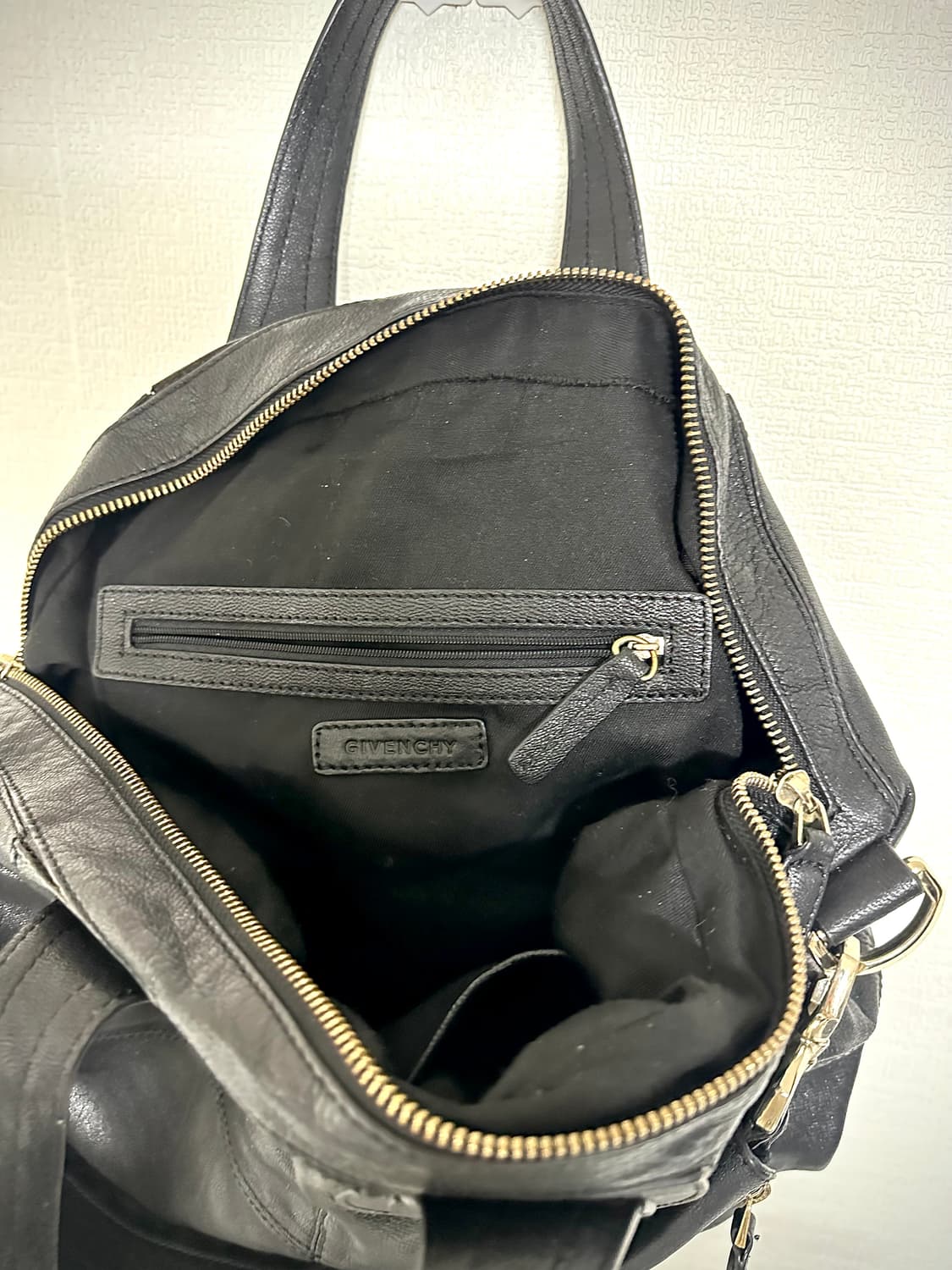 지방시 나이팅게일 미디움 토트숄더백 블랙 상품이미지4