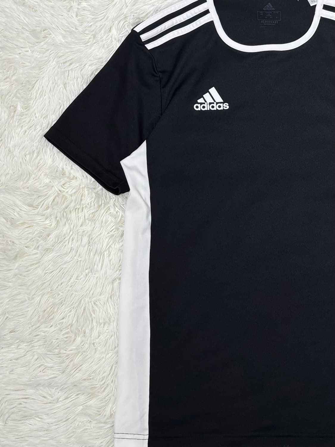 아디다스 스몰로고 트랙 반팔 상품이미지5