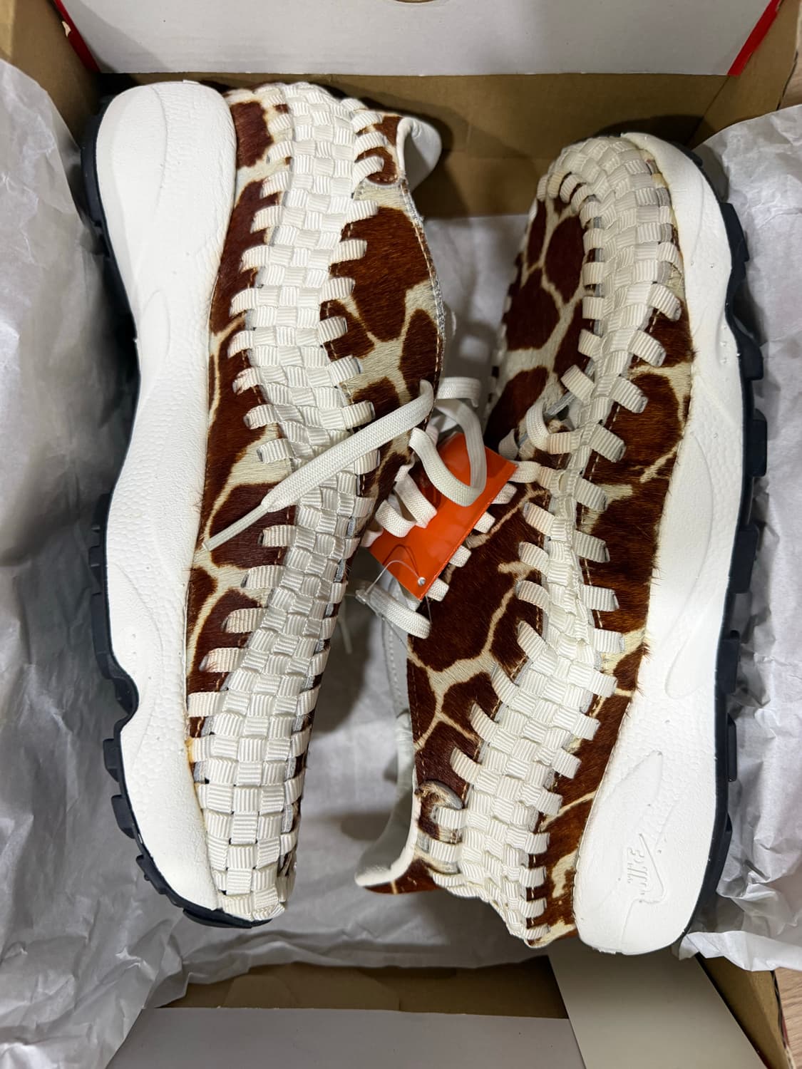 나이키 에어 풋스케이프 우븐 내츄럴 앤 브라운 상품이미지1