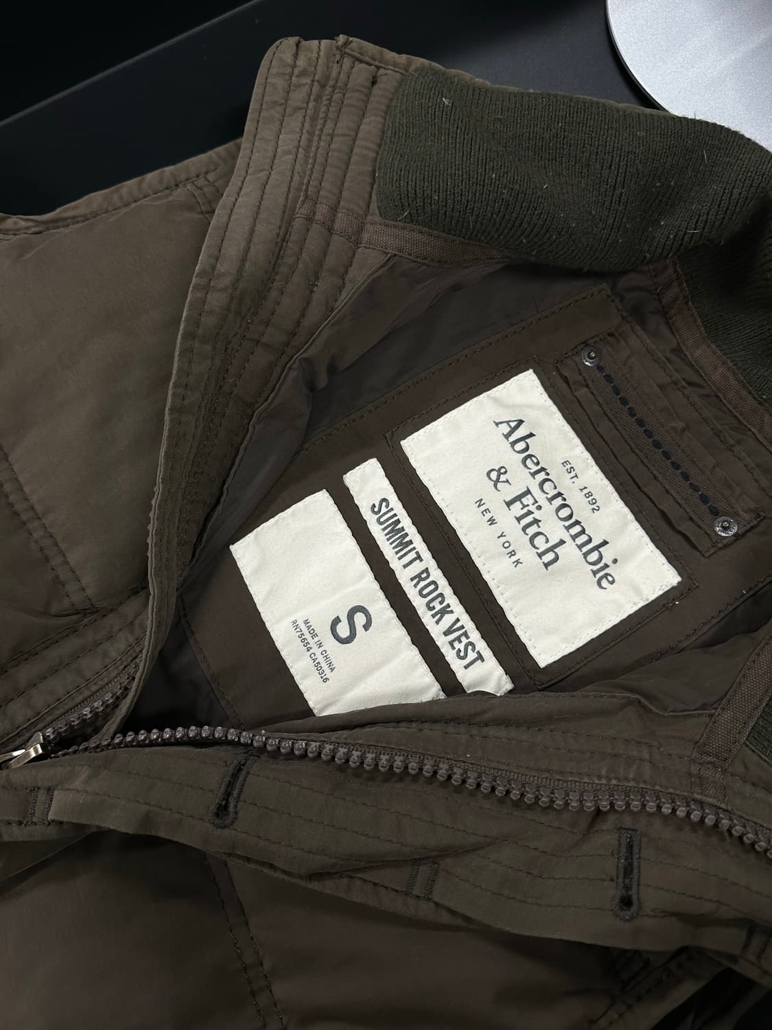 아베크롬비 앤 피치 패딩 조끼 상품이미지5