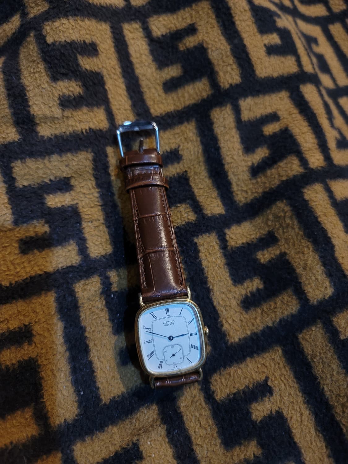 빈티지 세이코 사각 금장 쿼츠 시계 상품이미지1