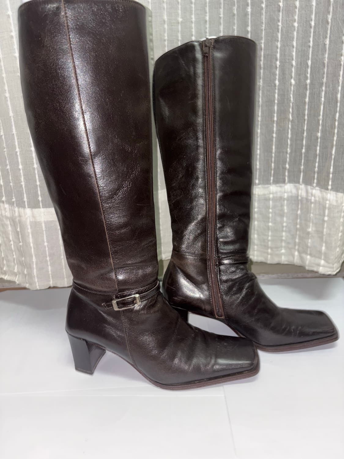 스퀘어 토 가죽 부츠 상품이미지1