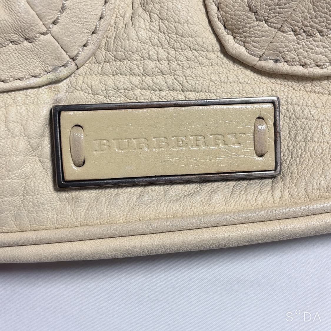 버버리 옐로우 숄더백 상품이미지7