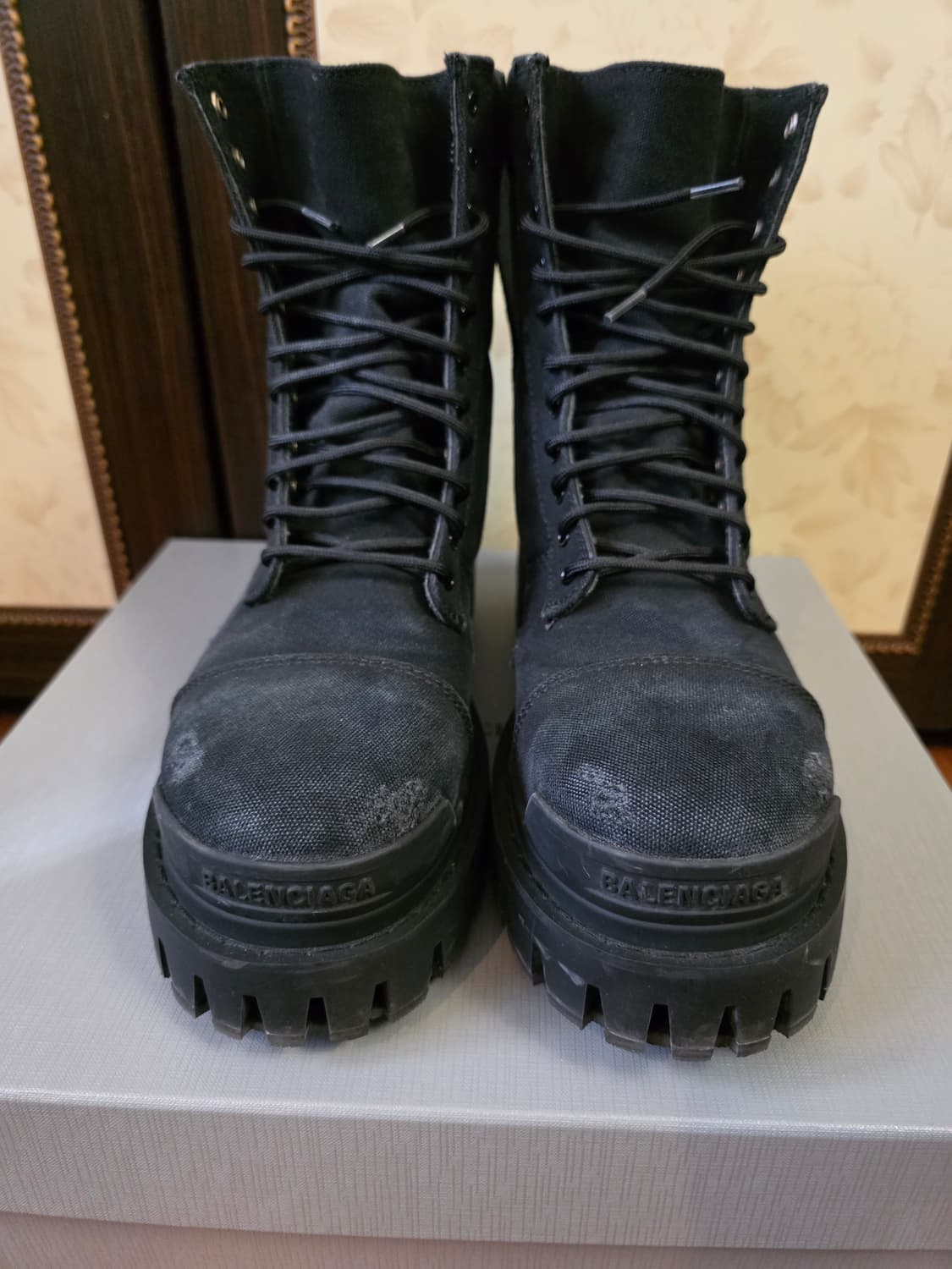 발렌시아가 컴뱃 스트라이크 41 블랙 상품이미지3