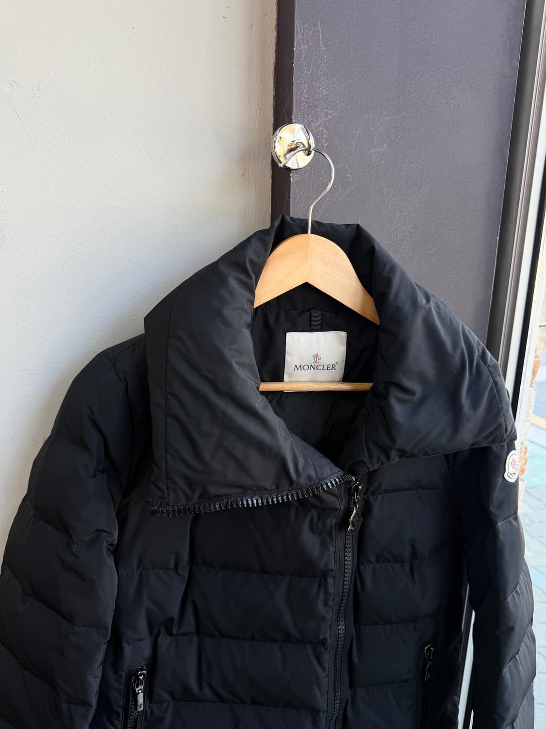 .1/ 몽클레어 하이넥 구스다운 패딩 점퍼 상품이미지4