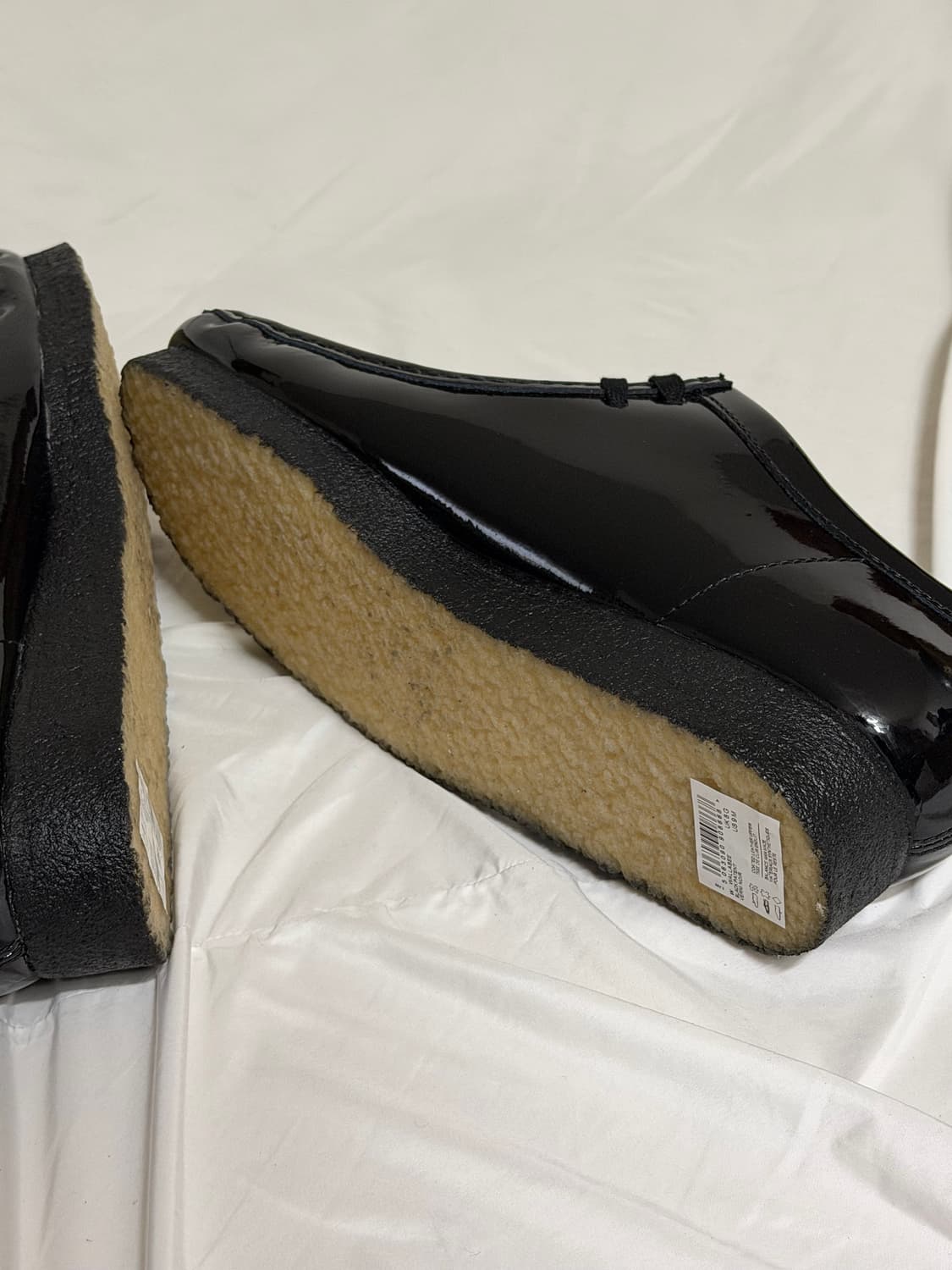 슈프림 클락스 왈라비 블랙 페이던트 로퍼 상품이미지7