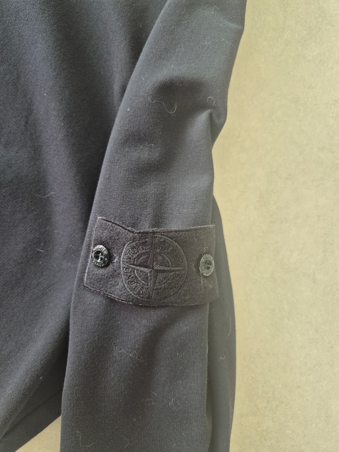 스톤아일랜드 맨투맨 블랙와펜 L 상품이미지2