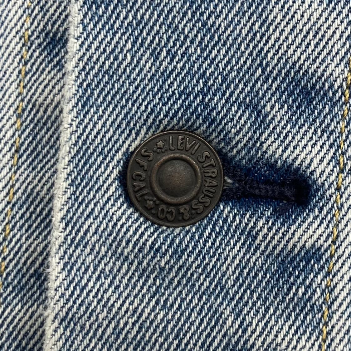 Levis 리바이스 프리미엄 레드텝 워싱 데님 트러커  상품이미지2