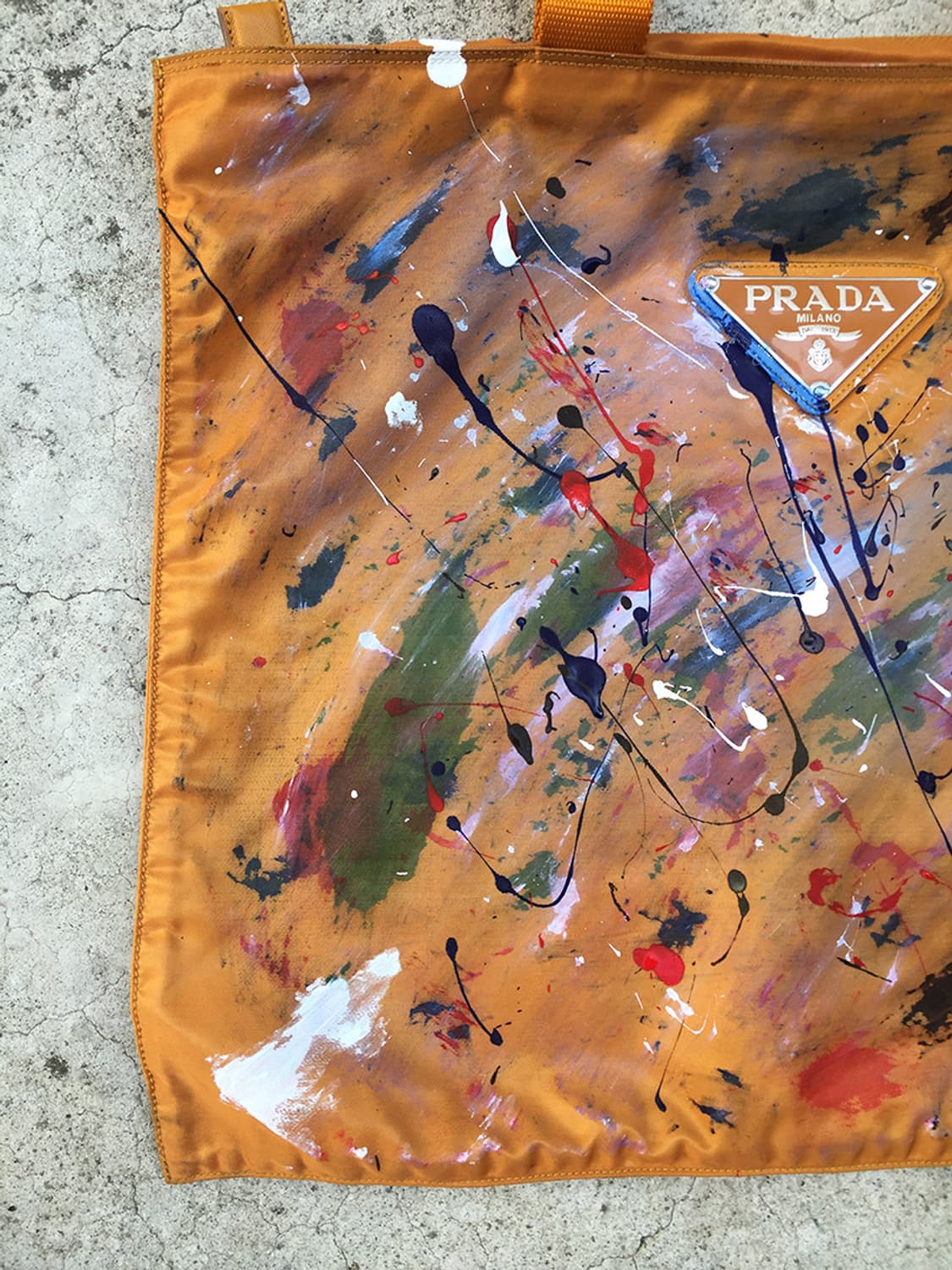 PRADA PAINT CUSTOM TOTE 상품이미지3