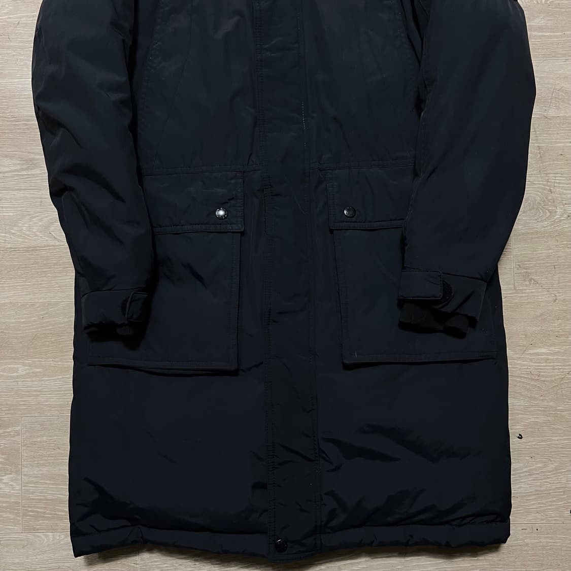 빈폴 아웃도어 덕다운 와펜 퍼후드 롱패딩 점퍼 [블랙] S/90 상품이미지3