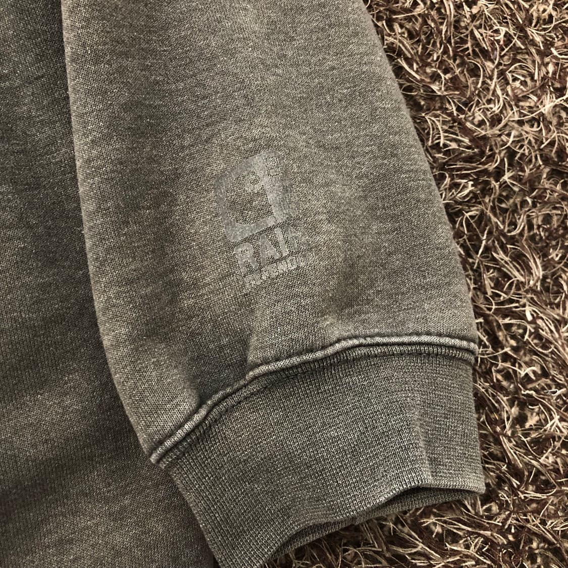 칼하트 레인디펜더 페이딩 후드집업 상품이미지3