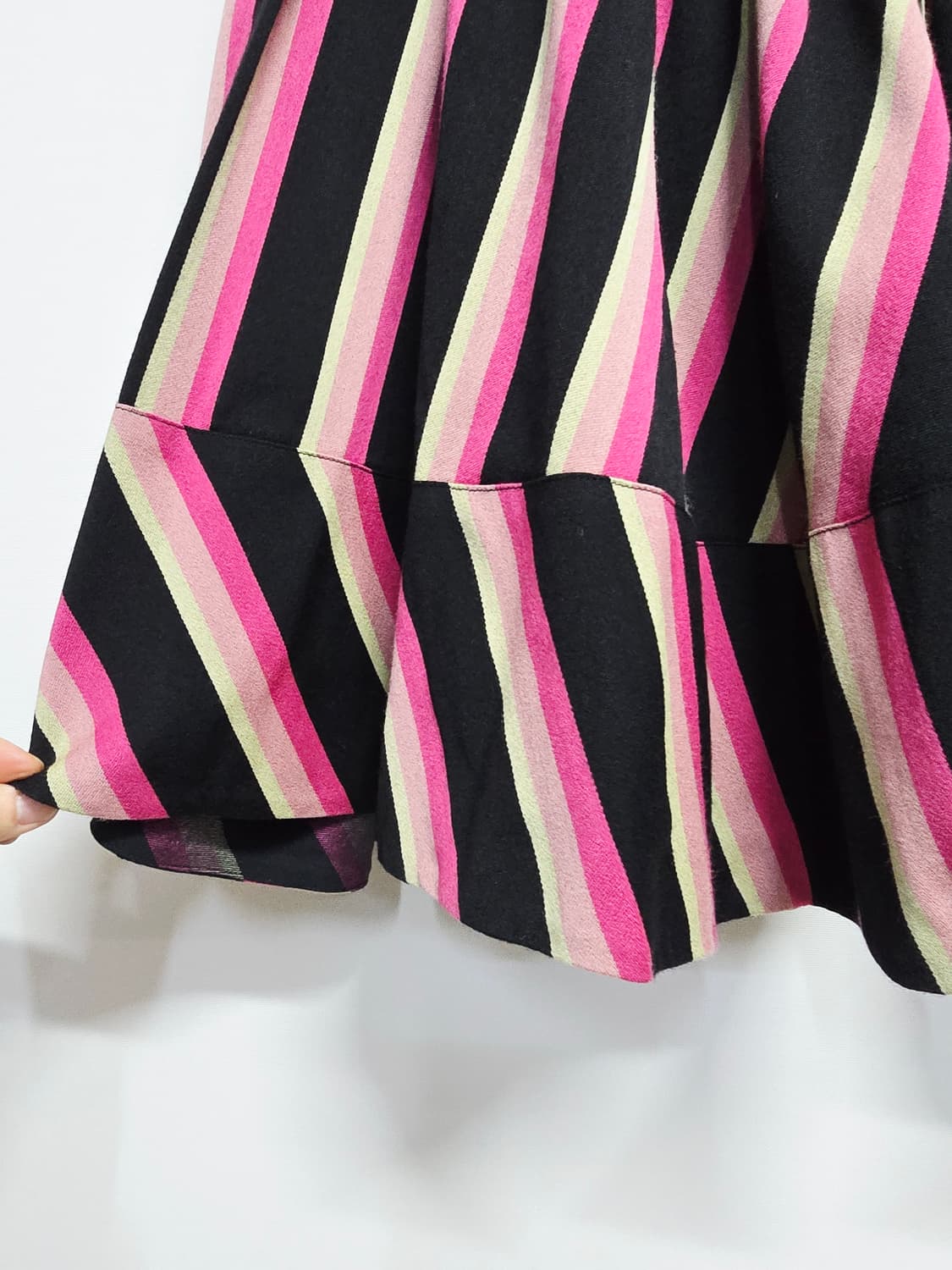 레니본 핑크 스트라이프 플리츠 스커트 상품이미지3