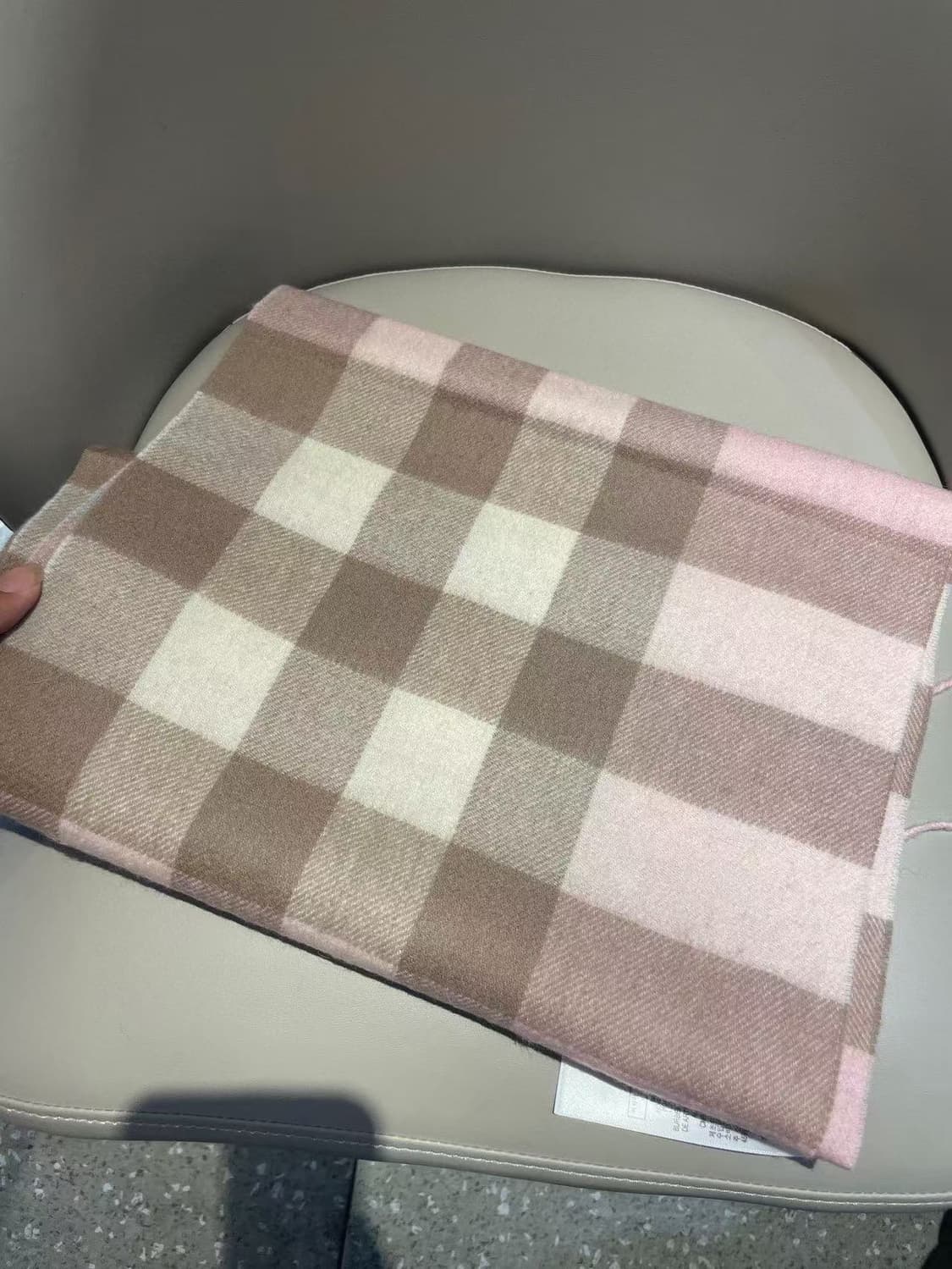 버버리숙녀 리버서블 스카프
 상품이미지5