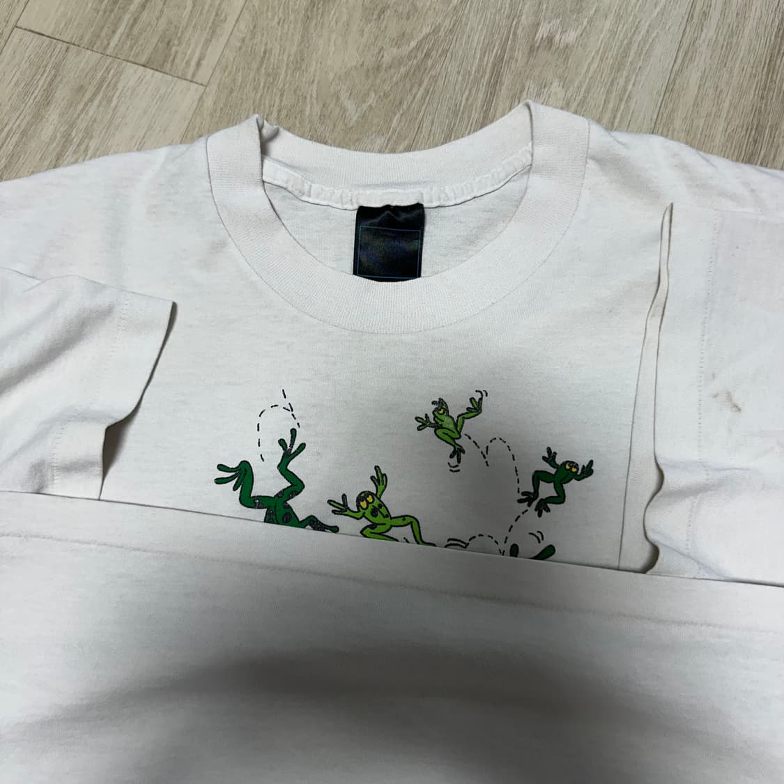 90s Vintage Frog Tee 상품이미지4