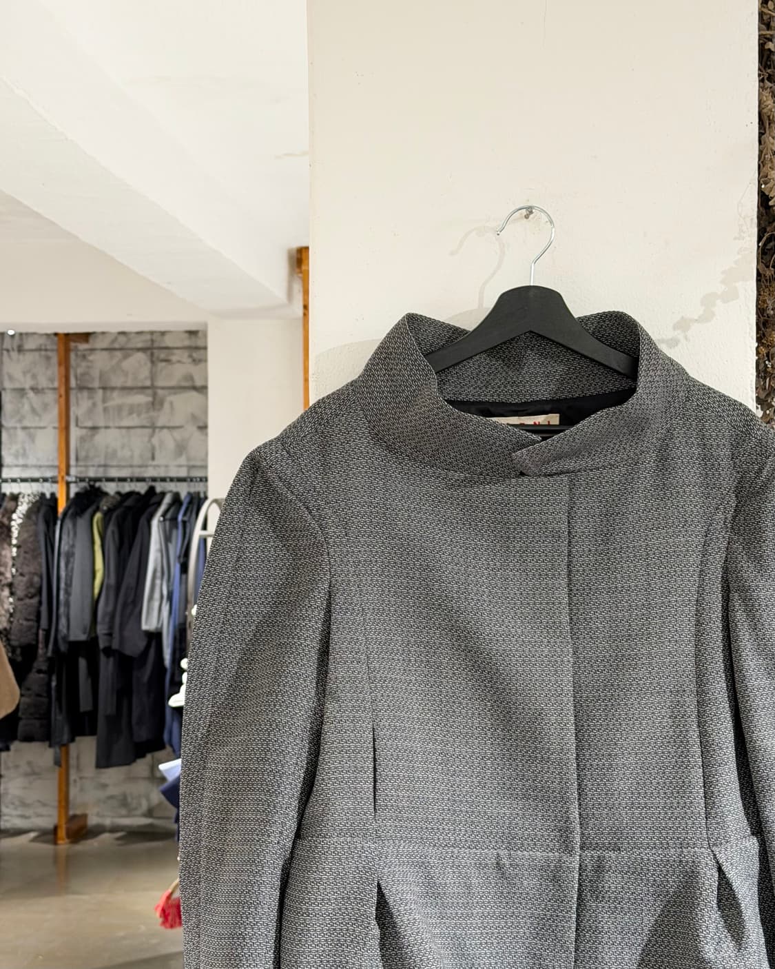 마르니 그레이 버진울 스트럭처 하이넥 테일러드 자켓 상품이미지2