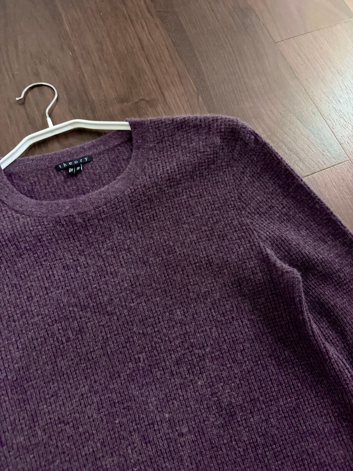 띠어리 캐시미어100 퍼플 니트 상품이미지2