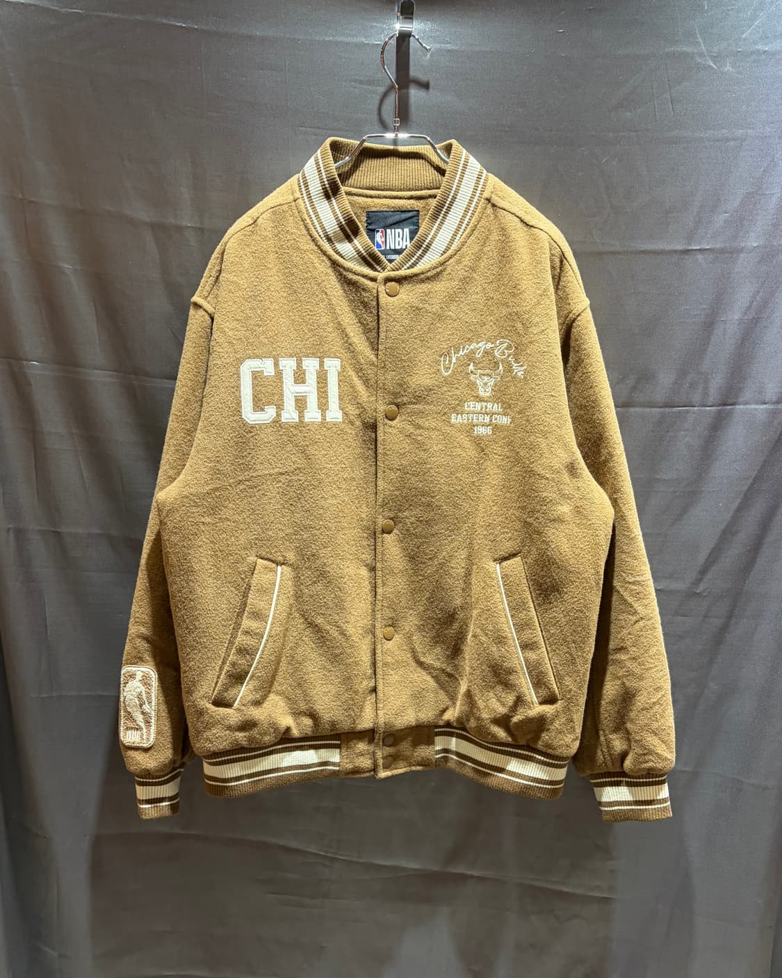 M NBA 시카고불스 1966 빅로고 바시티 자켓 상품이미지3