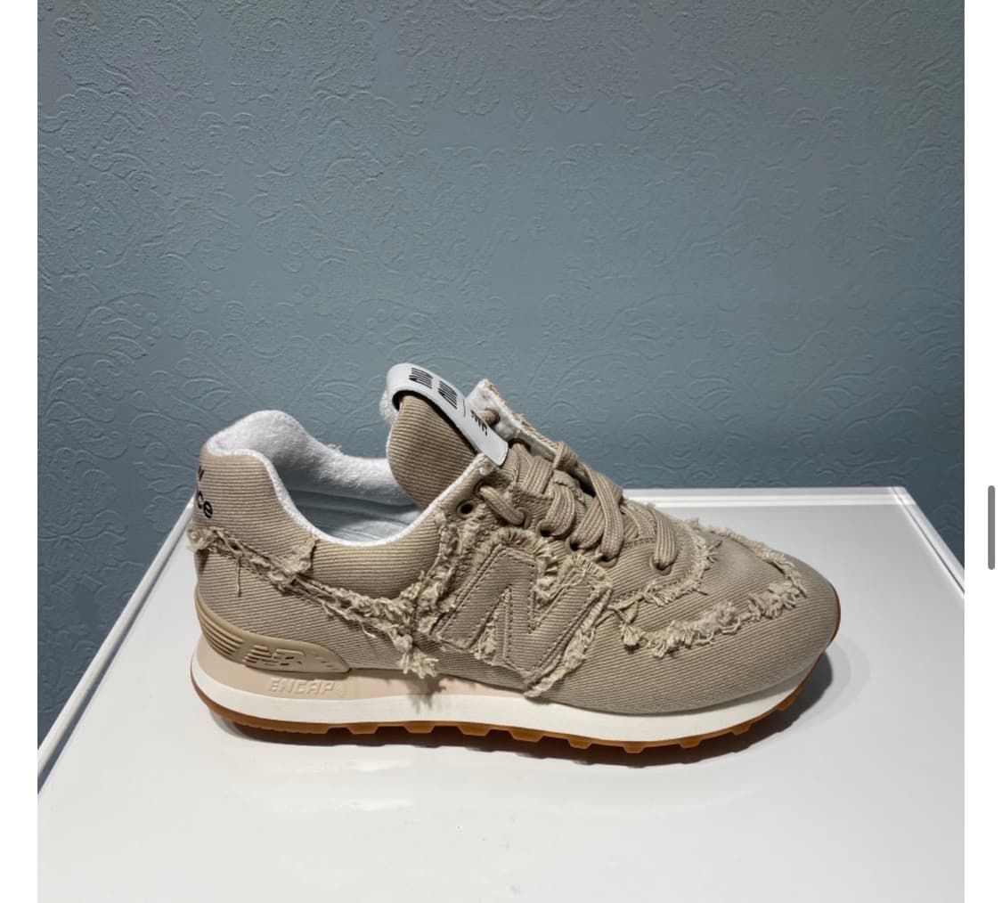 뉴발란스x미우미우 상품이미지2