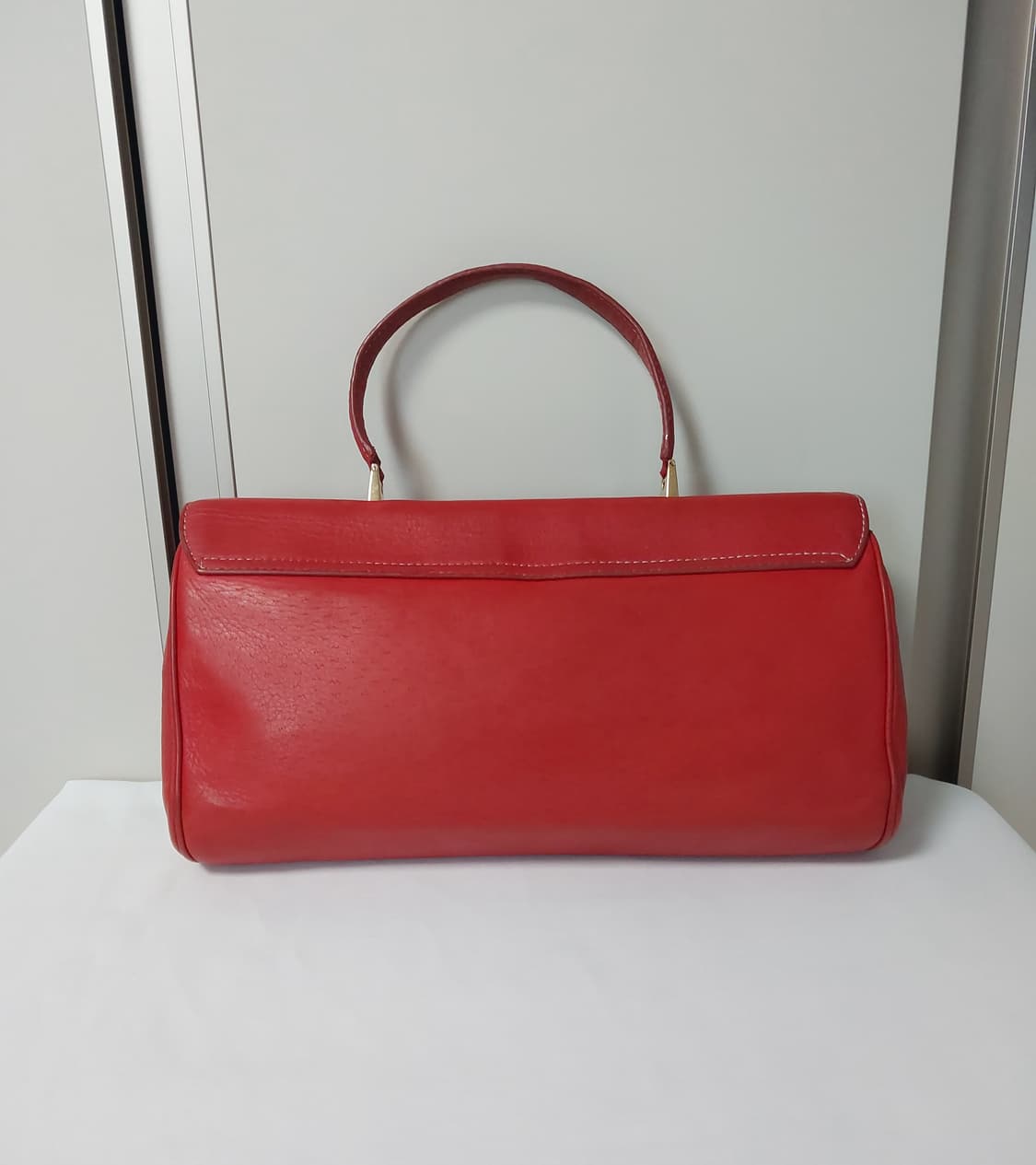 페라가모 빈티지 간치니 탑핸들 레더백 (정품) 상품이미지4