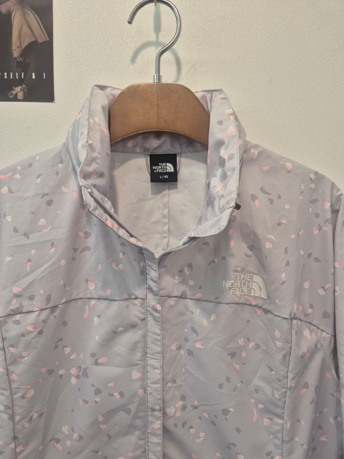 노스페이스 여성 바람막이 L(95) 
사이즈 상품이미지2