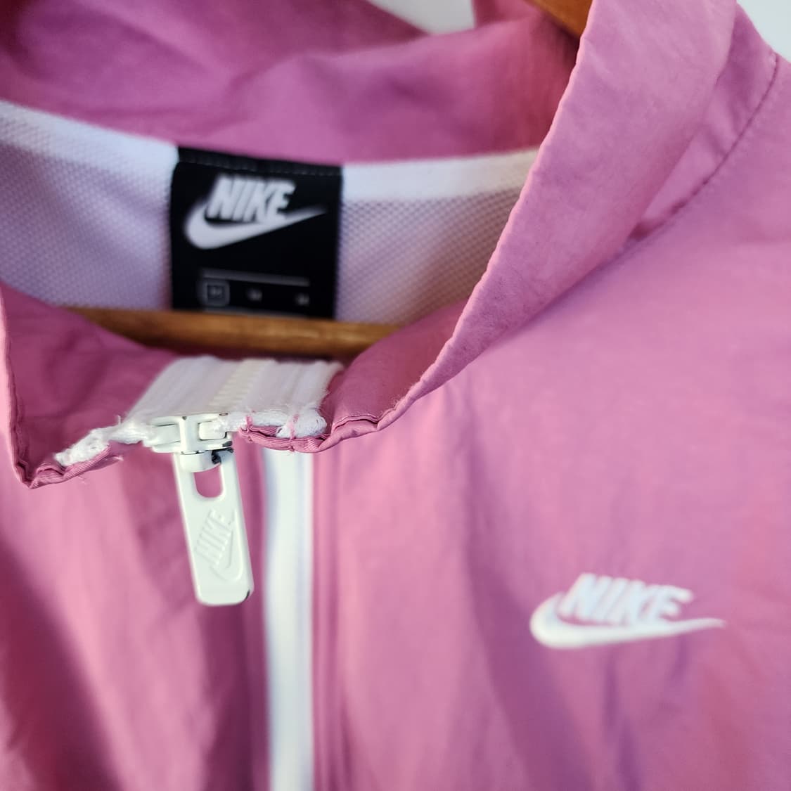 나이키 바람막이 핑크/네이비 상품이미지3