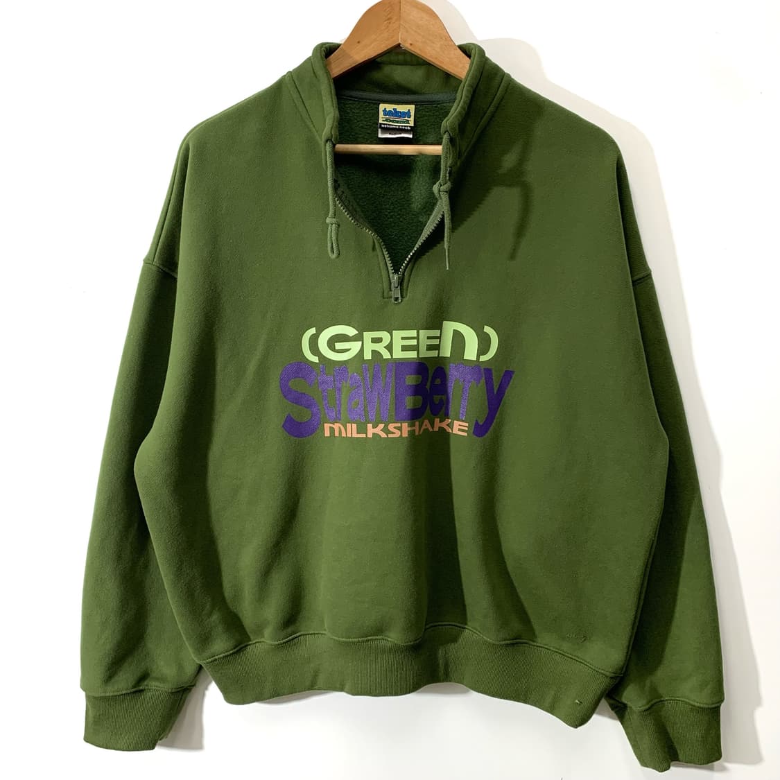 테켓 반집업 맨투맨 상품이미지1