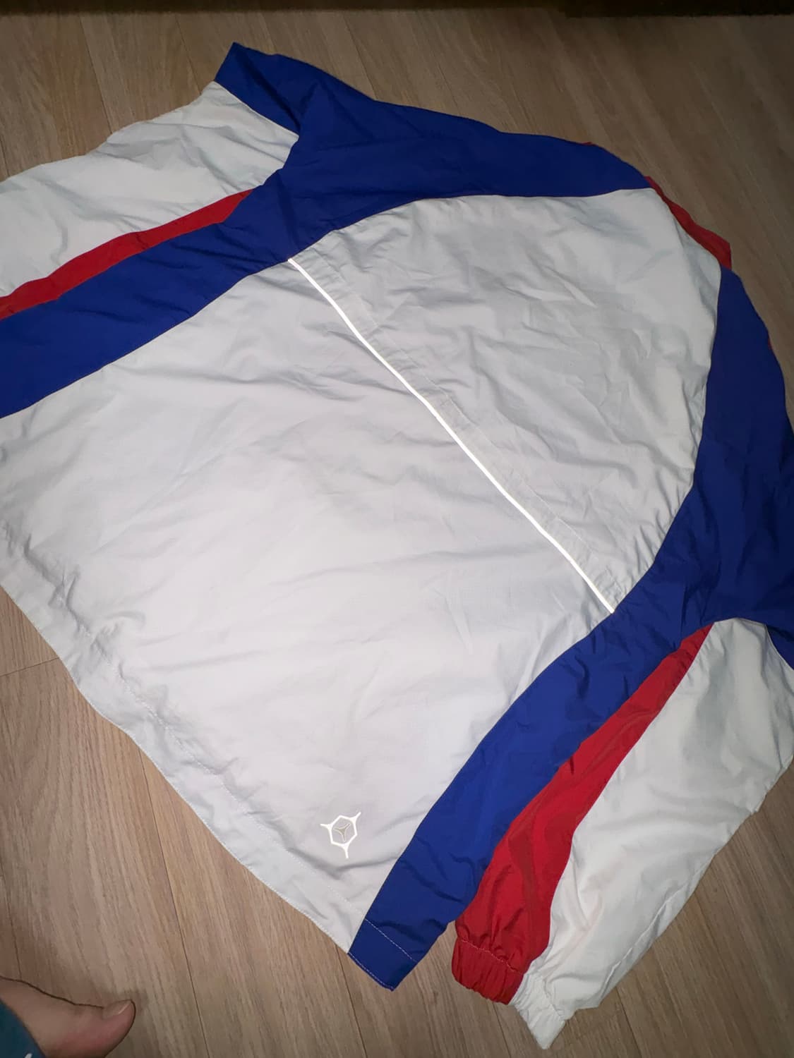 아식스 바람막이 상품이미지2