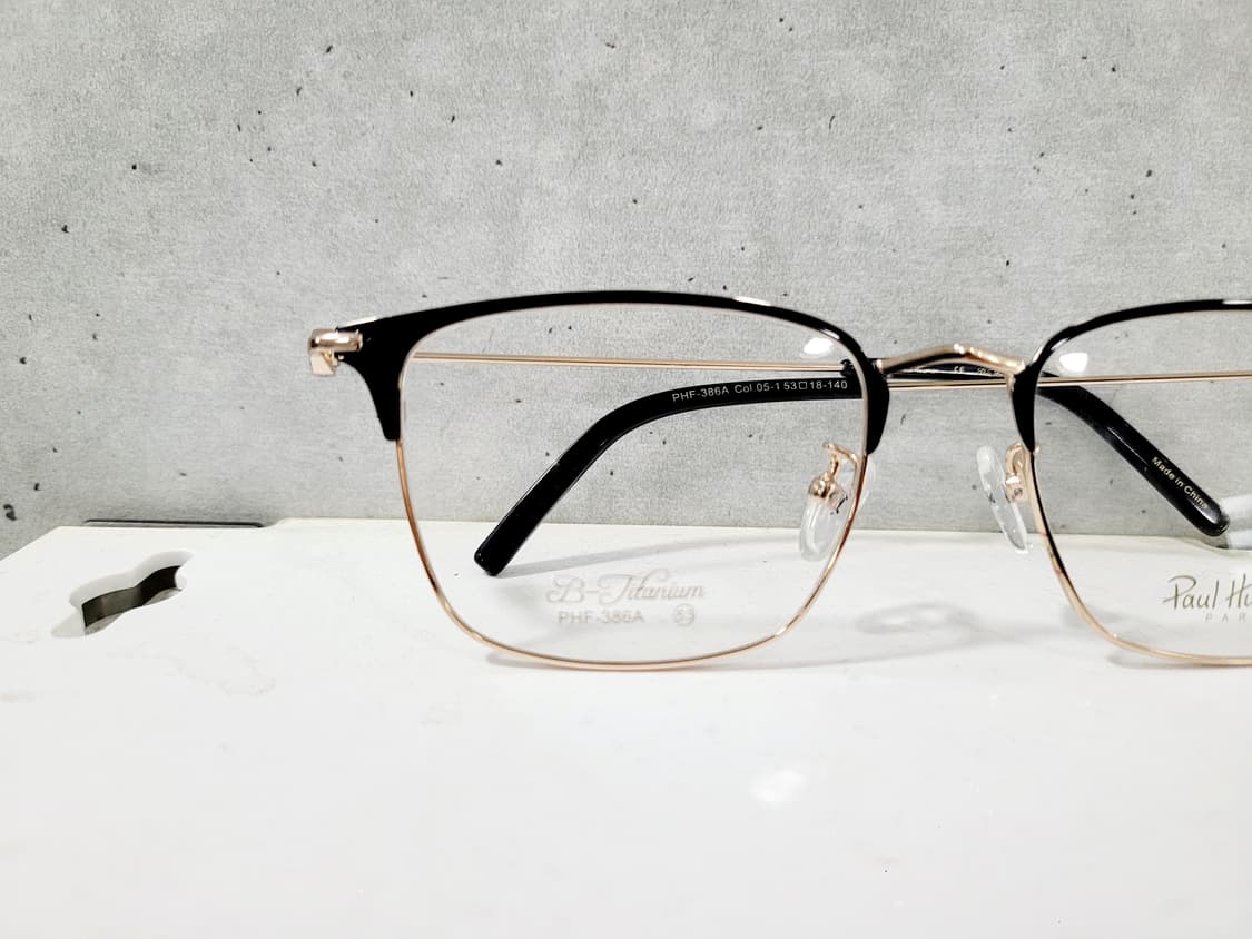폴휴먼안경 PHF-386A 블랙/골드 티탄 상품이미지1