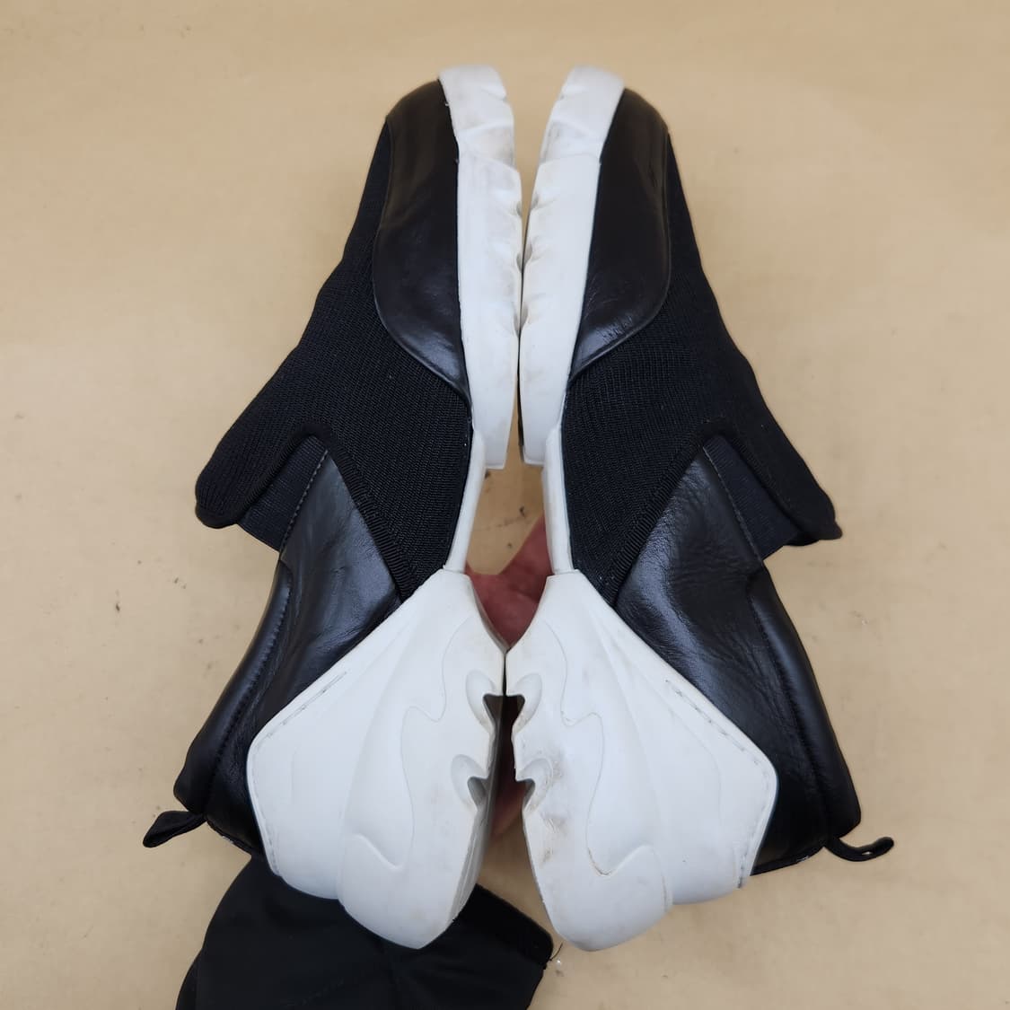 구호 여성슬립온 245. 굽5 상품이미지5