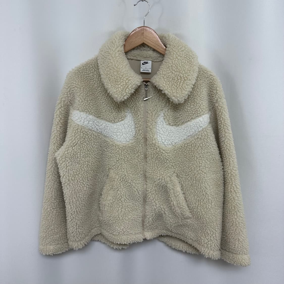 나이키 여자 뽀글이 카라 자켓  85 M 상품이미지1