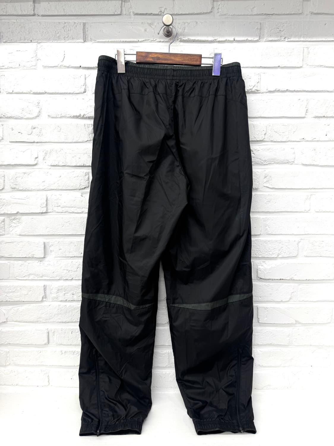 푸마 블랙 트레이닝 팬츠 상품이미지5