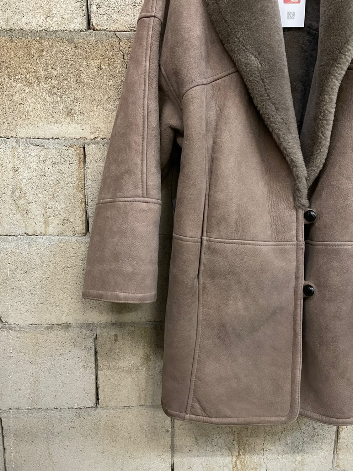 버버리 양가죽 무톤 코트 상품이미지2