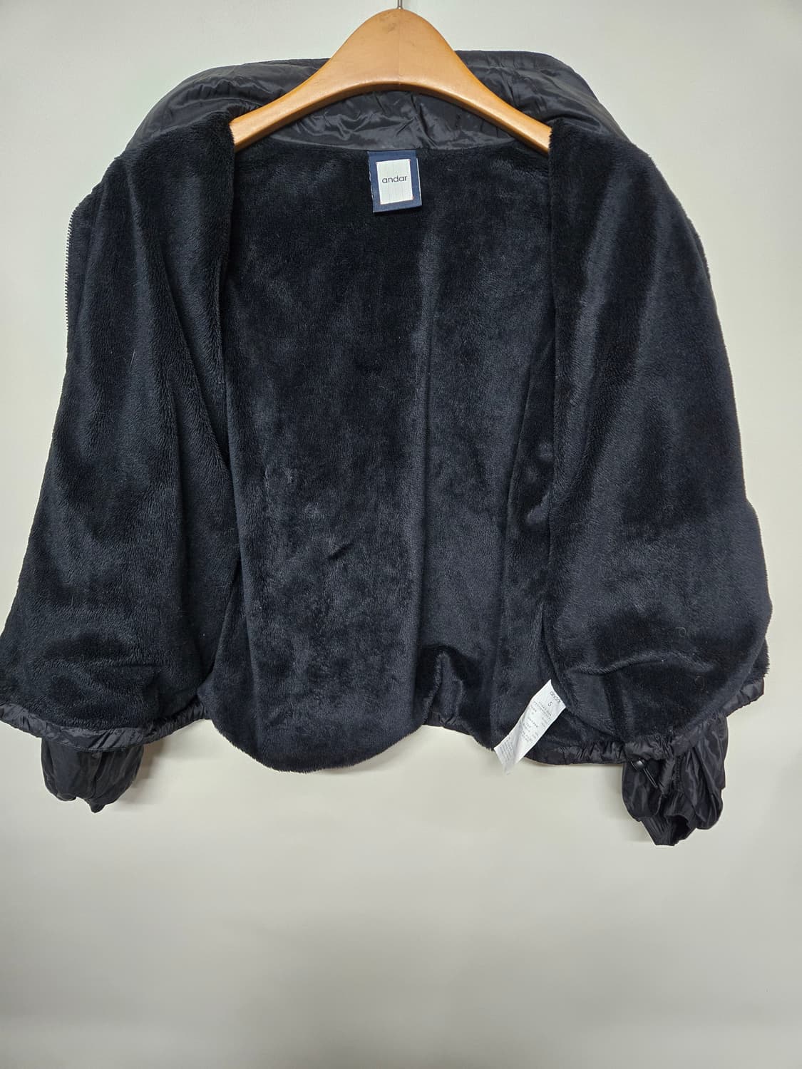 안다르 여성 기모 블랙 숏 자켓 S 상품이미지3