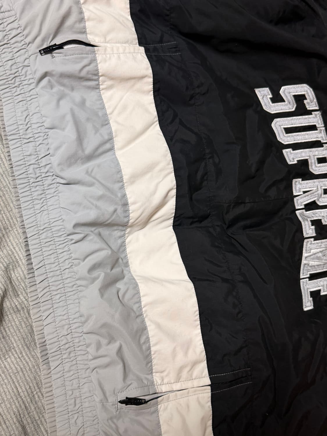 Supreme 퍼피 하키 후드패딩 급처합니당 상품이미지2