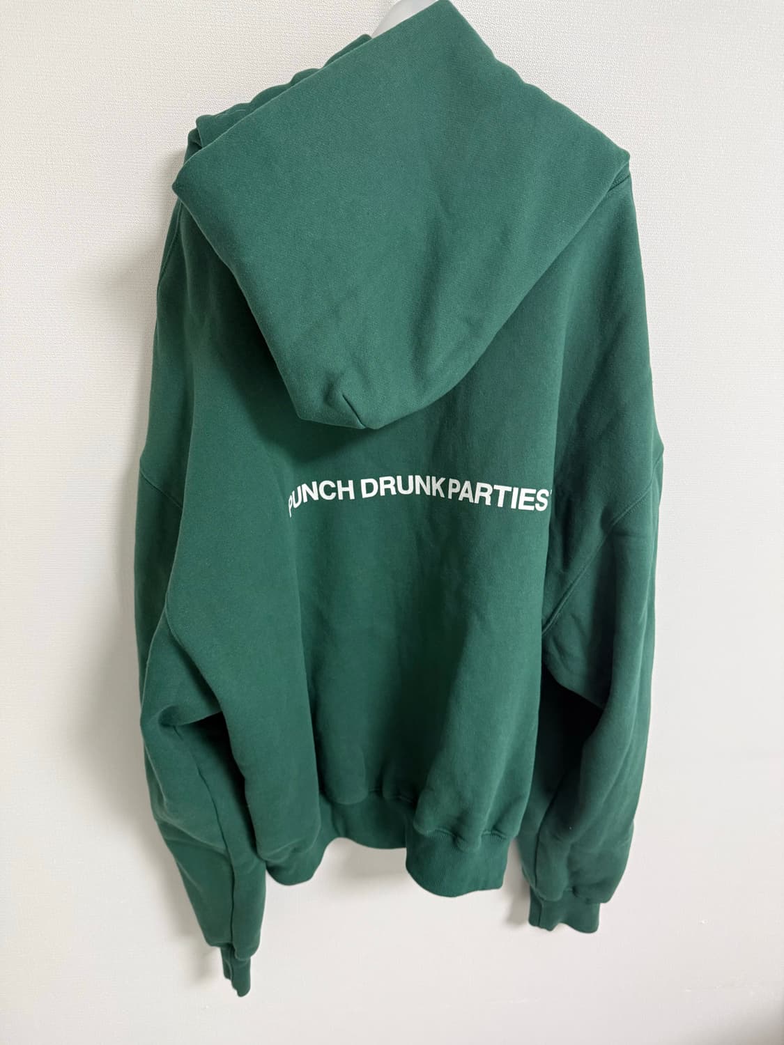 펀치드렁크파티즈 후드티 상품이미지2