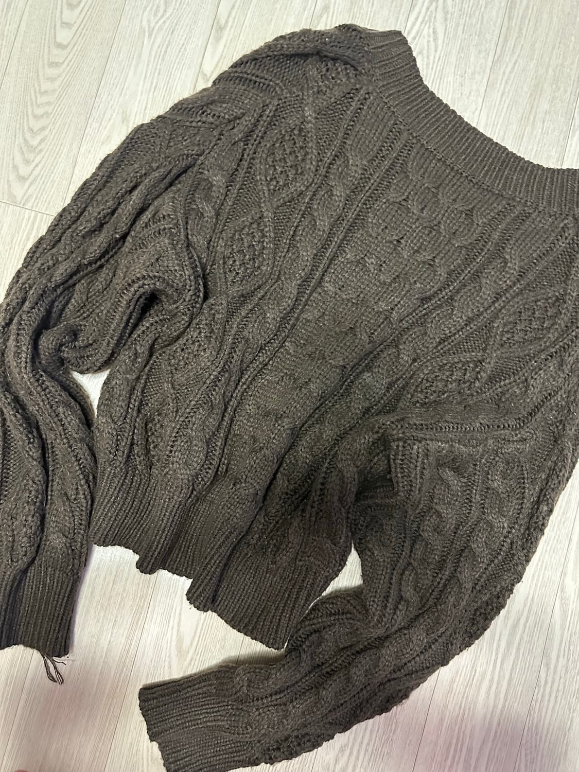 모리걸 오버 브이넥 빈티지 니트 상품이미지3