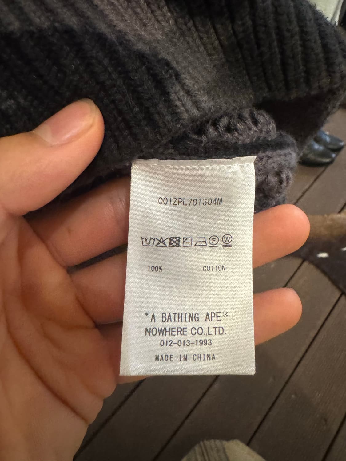 A BATHING APE 블랙 카모 샤크 니트 후드집업 상품이미지6