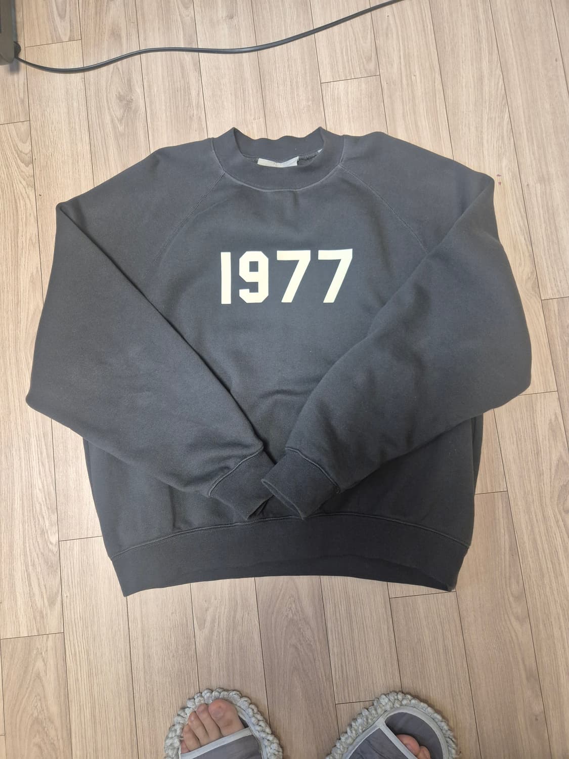 피오갓에센셜맨투맨M  상품이미지1