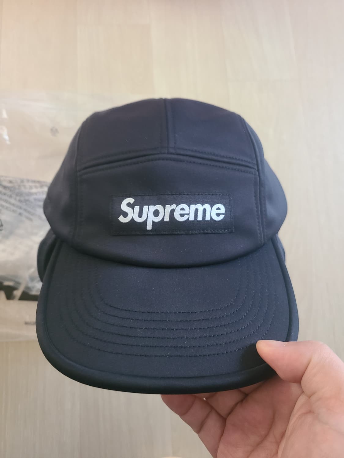 슈프림 윈드스토퍼 이어플랩 상품이미지3