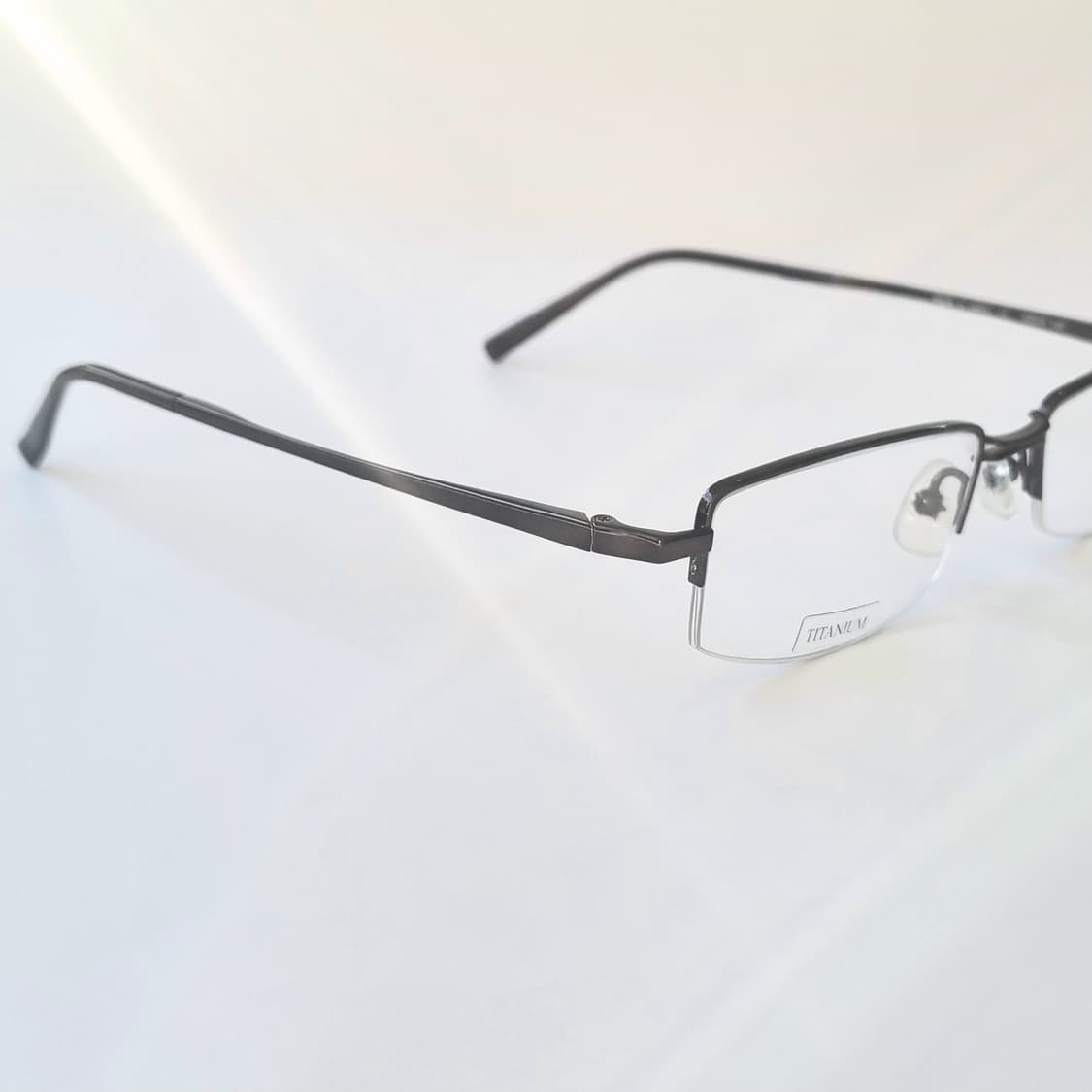 데드스탁 O&X 뉴욕 100%티타늄 명품 반무테 518 상품이미지8